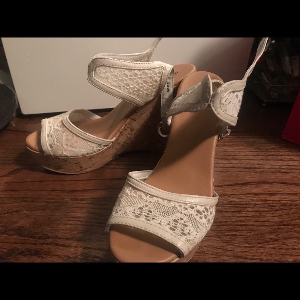 Wedge heel